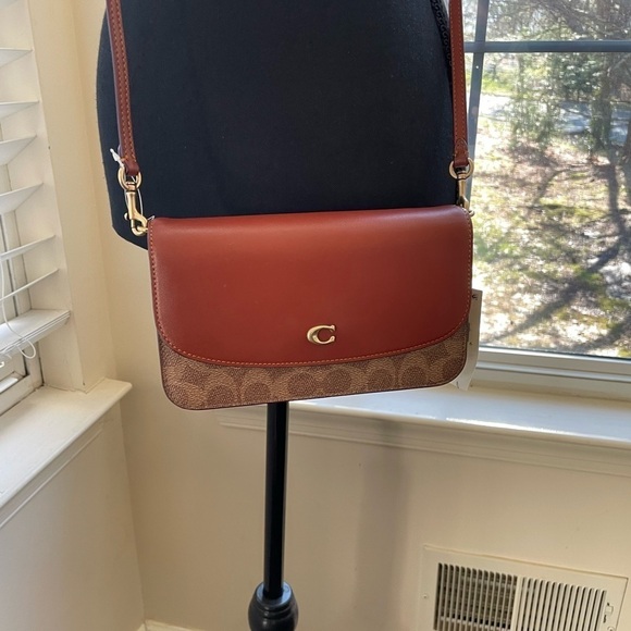 COACH
Signature Coated Canvas Hayden Crossbody with Removable Strap purse bag - Picture 14 of 17